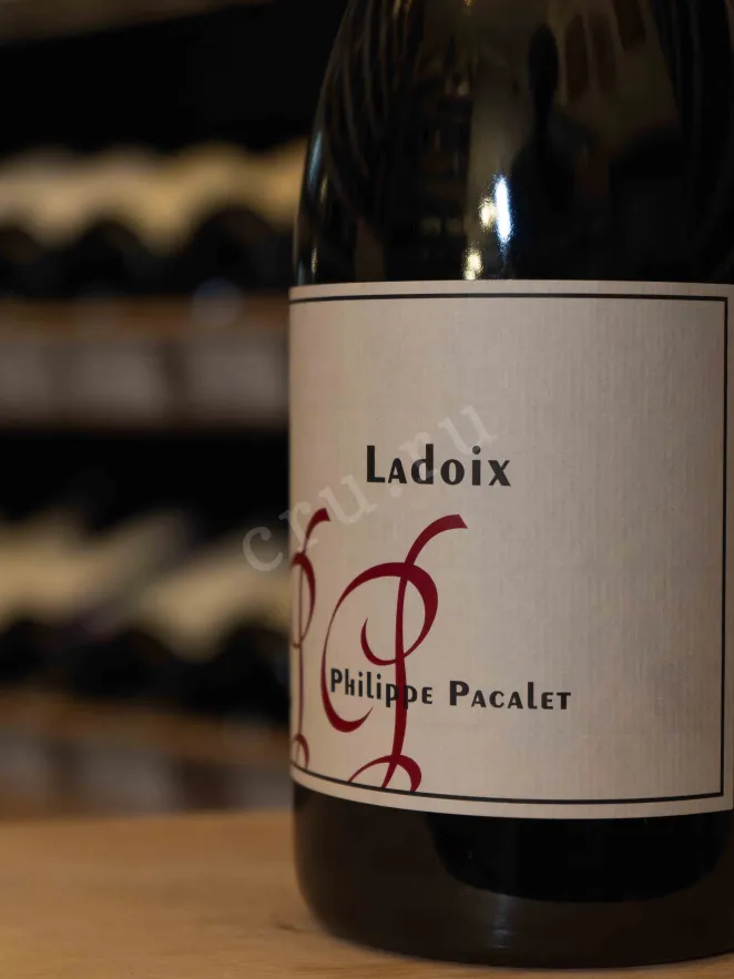 В магазине Крю Профи Philippe Pacalet Pinot Noir Ladoix 2021 0.75 л