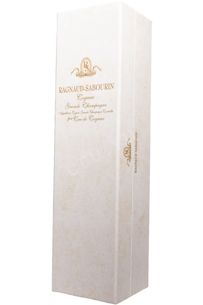 Подарочная коробка Ragnaud-Sabourin Extra №30 XXO in gift box 1990 0.7 л