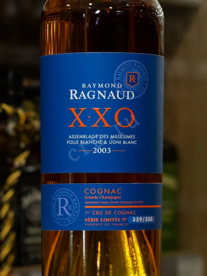 В магазине Крю Профи Raymond Ragnaud XXO Grand Champagne 1er Cru De Cognac in gift box 0.7 л