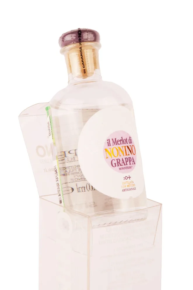 В подарочной коробке Il Merlot di Nonino Monovitigno in gift box 0.1 л