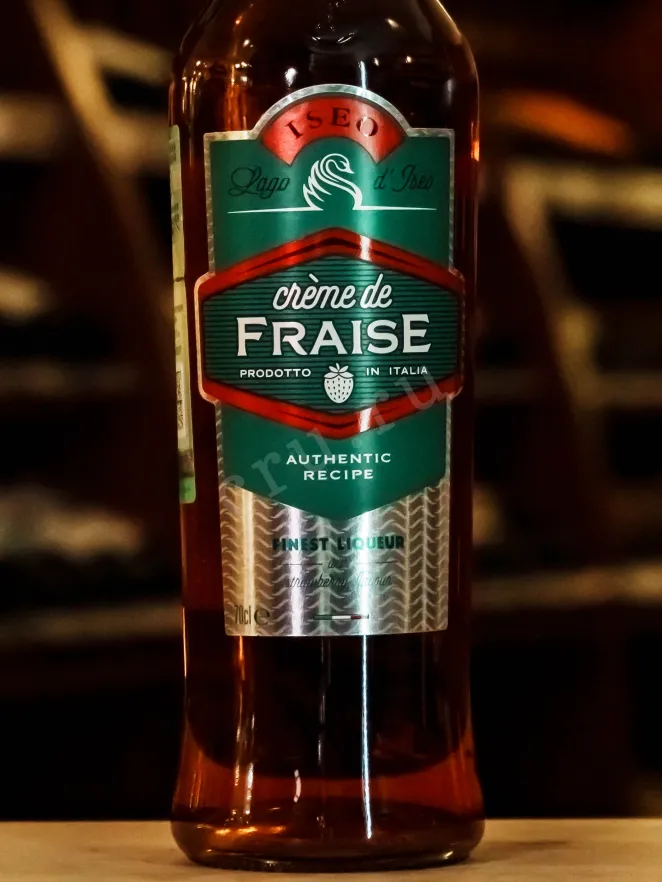 В магазине Крю Профи Iseo Creme de Fraise 0.7 л