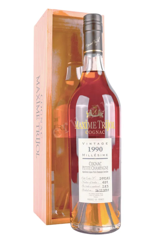 Коньяк Maxime Trijol Petite Champagne in wooden box 1990 0.7 л