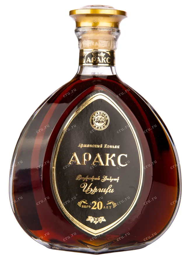 Коньяк Аракс 20 лет  0.5 л