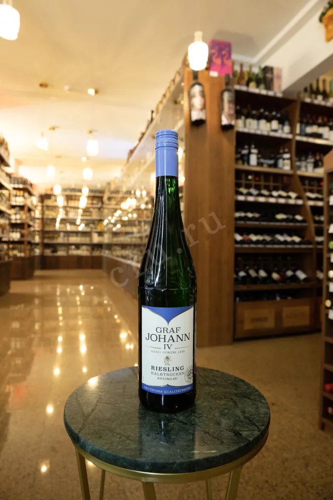 В магазине Крю Профи Graf Johann IV Riesling Halbtrocken Rheingau 2024 0.75 л