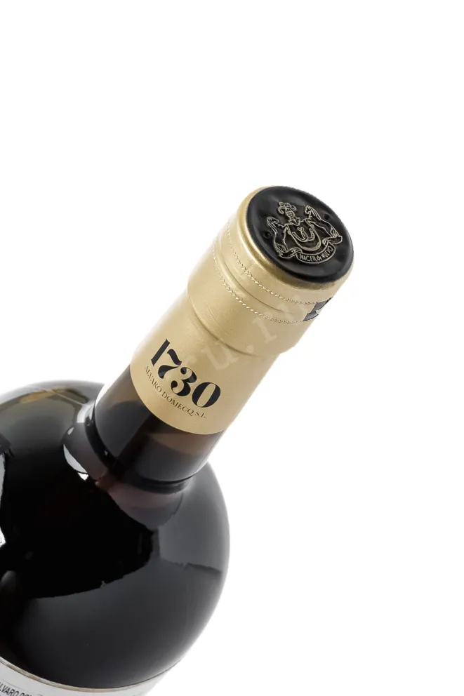 Херес Alvaro Domecq 1730 Amontillado VORS in a wooden box 1994 0.75 л