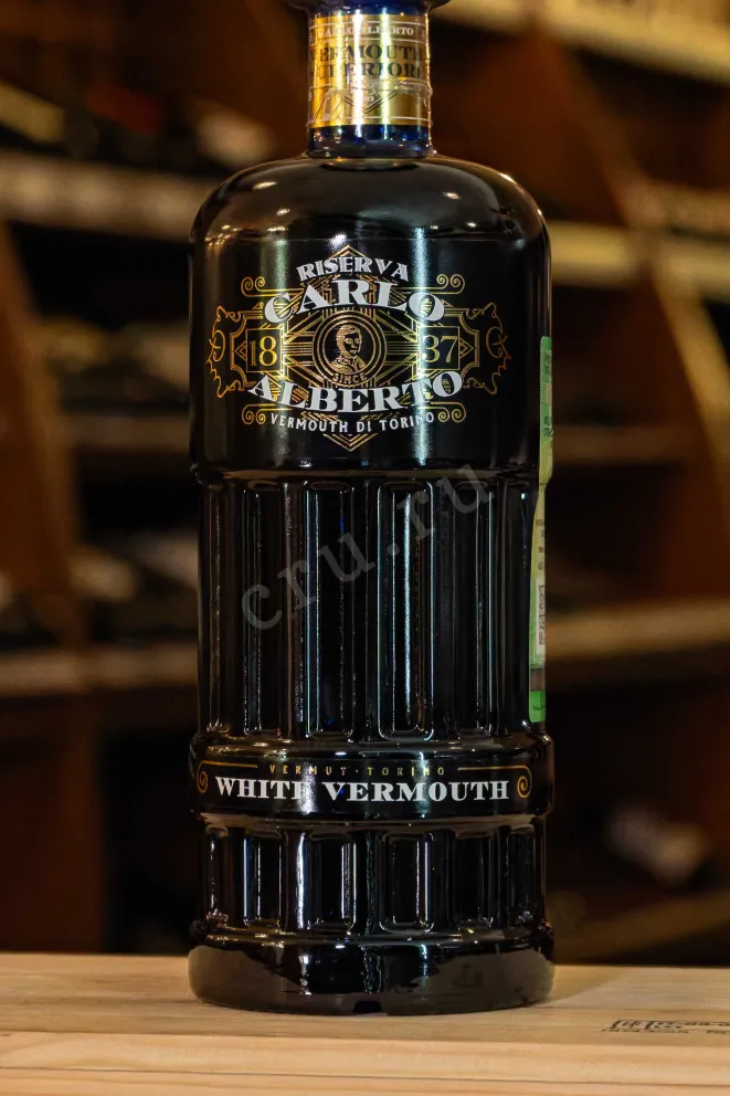 В магазине Крю Профи Carlo Alberto Vermouth Riserva White 0.75 л