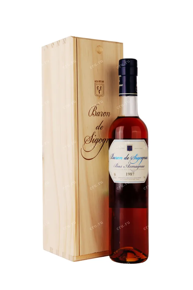 Арманьяк Baron de Sigognac wooden box 1987 0.5 л