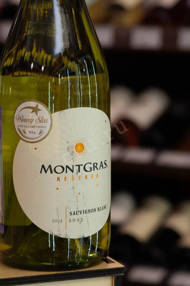 В магазине Крю Профи Montgras Reserva Sauvignon Blanc Leyda Valley DO 2023 0.75 л