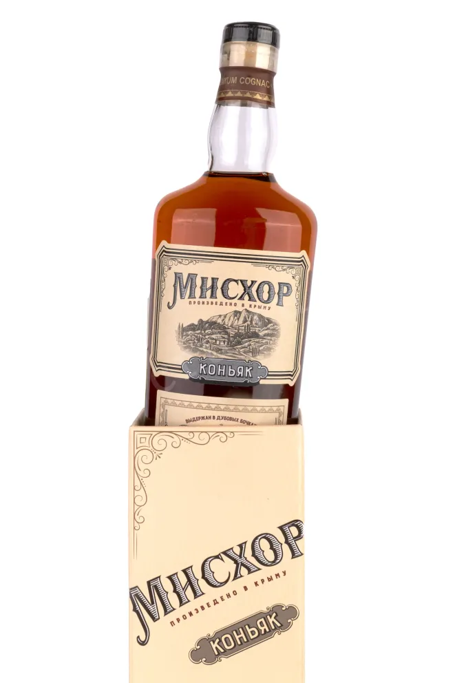 В подарочной коробке Miskhor VSOP 5 years gift box 2016 0.5 л