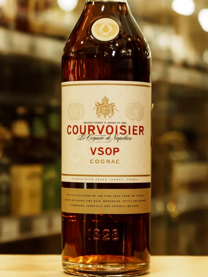 В магазине Крю Профи Courvoisier VSOP 0.7 л