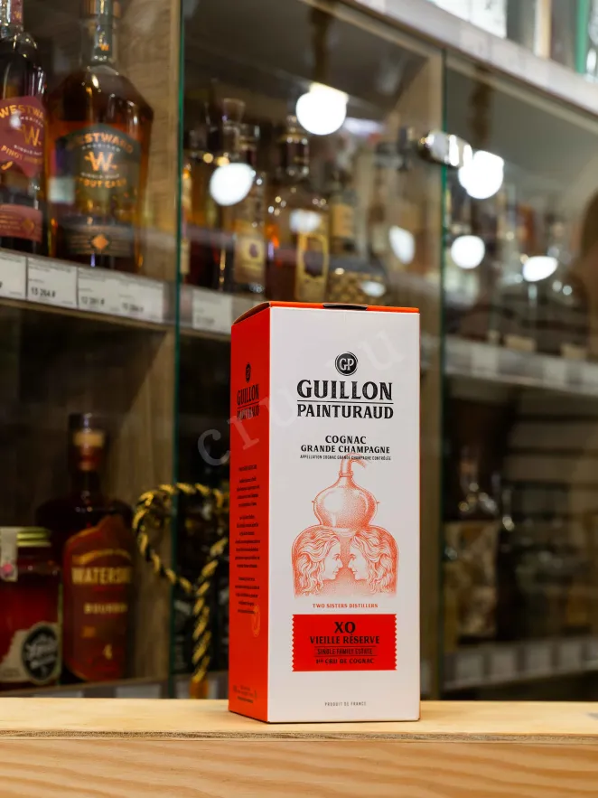 В магазине Крю Профи Guillon Painturaud XO Vielle Reserve 1er Cru de Cognac in gift box 0.7 л