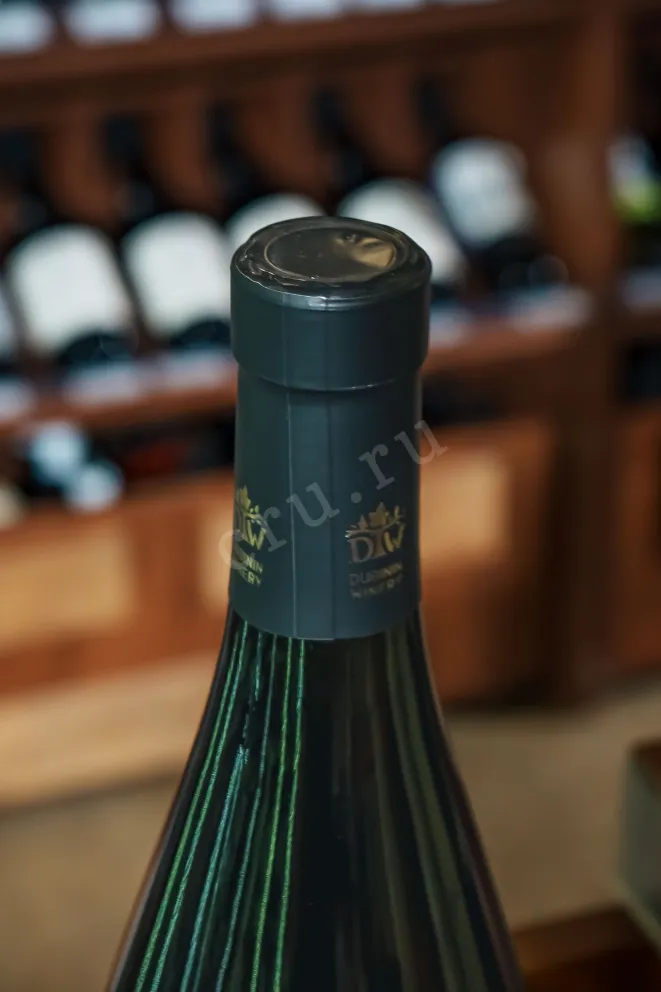 Пробка Dubinin Winery Riesling 2022 0.75 л