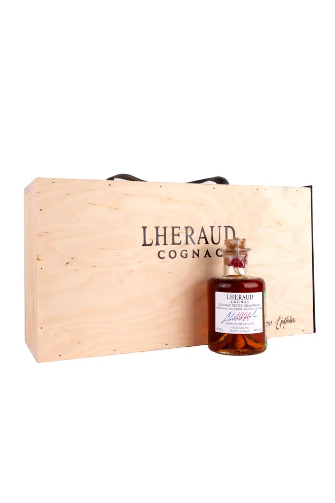 Коньяк Lheraud Petite Champagne wooden box  0.2 л