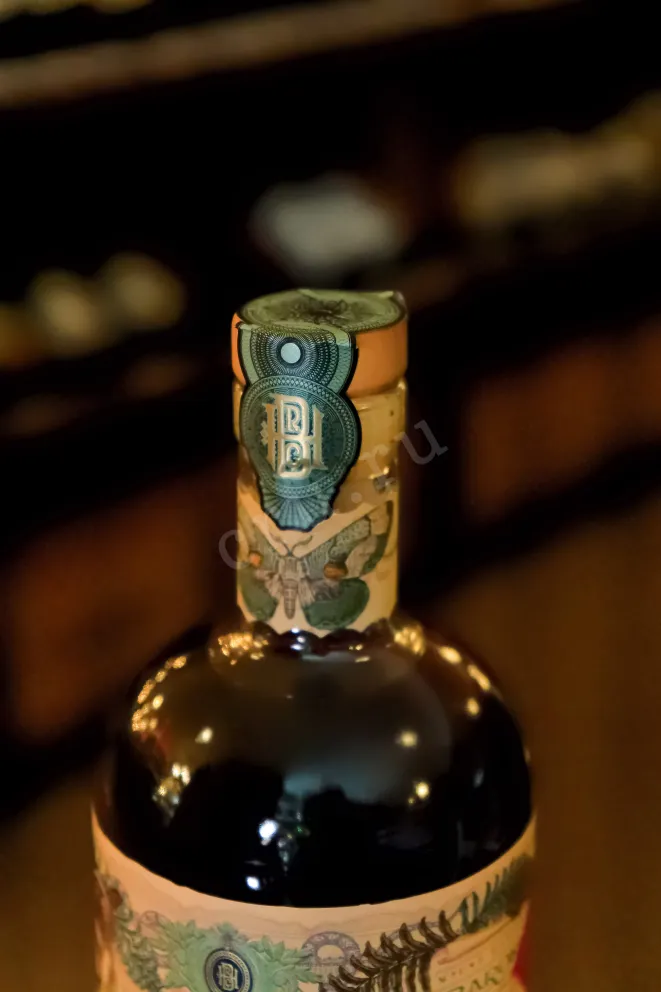 Пробка Don Papa Baroko in tube 0.7 л