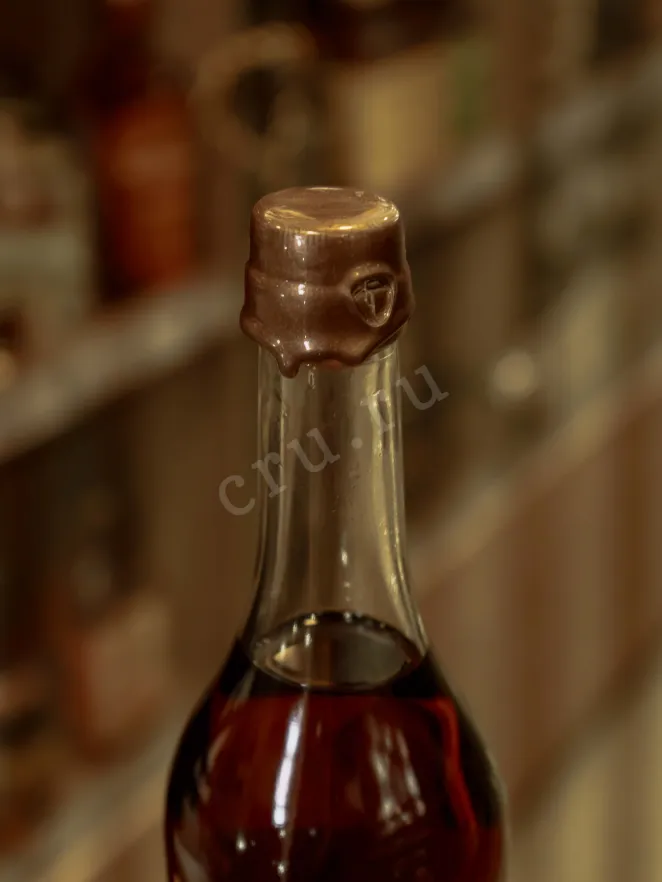 Пробка Laterrade Domaine de Coutchot Bas-Armagnac in wooden box 2016 0.7 л
