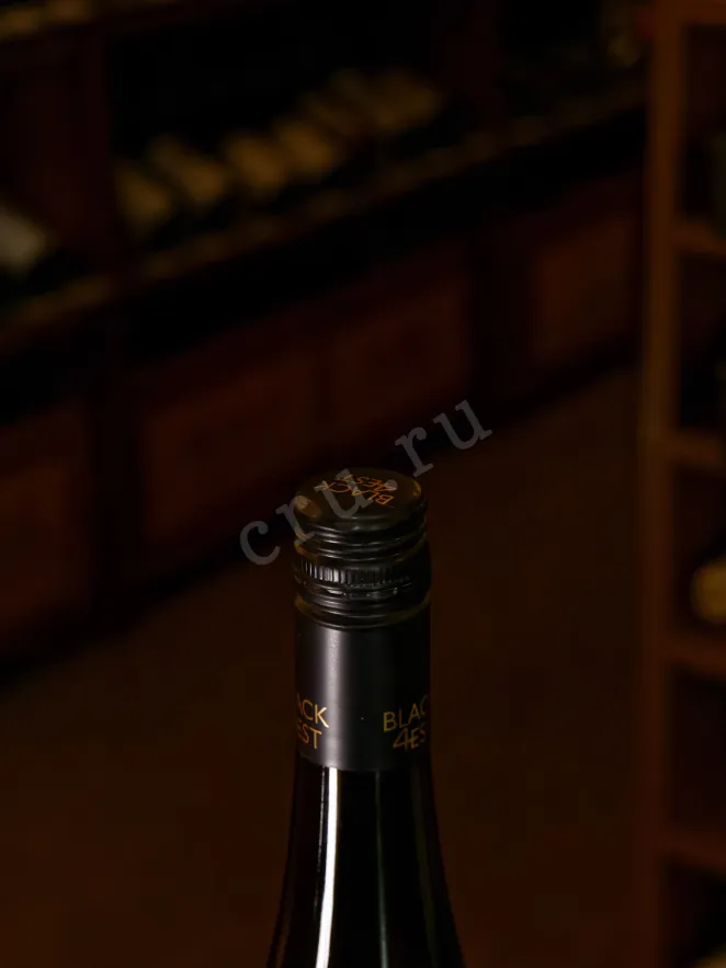 Пробка Black Forest Weissburgunder 2022 0.75 л