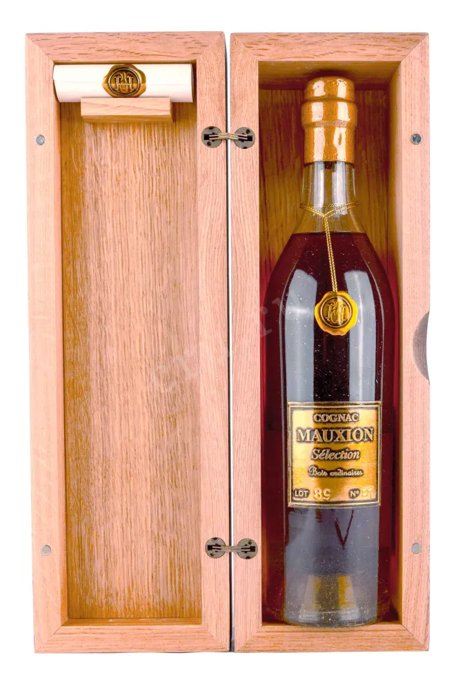 В деревянной коробке Mauxion Selection Bois Ordinaires gift box 1989 0.7 л