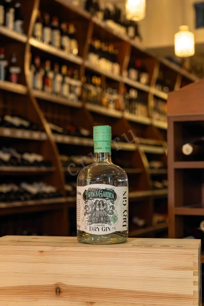 В магазине Крю Профи Twin's Garden London Dry 0.7 л
