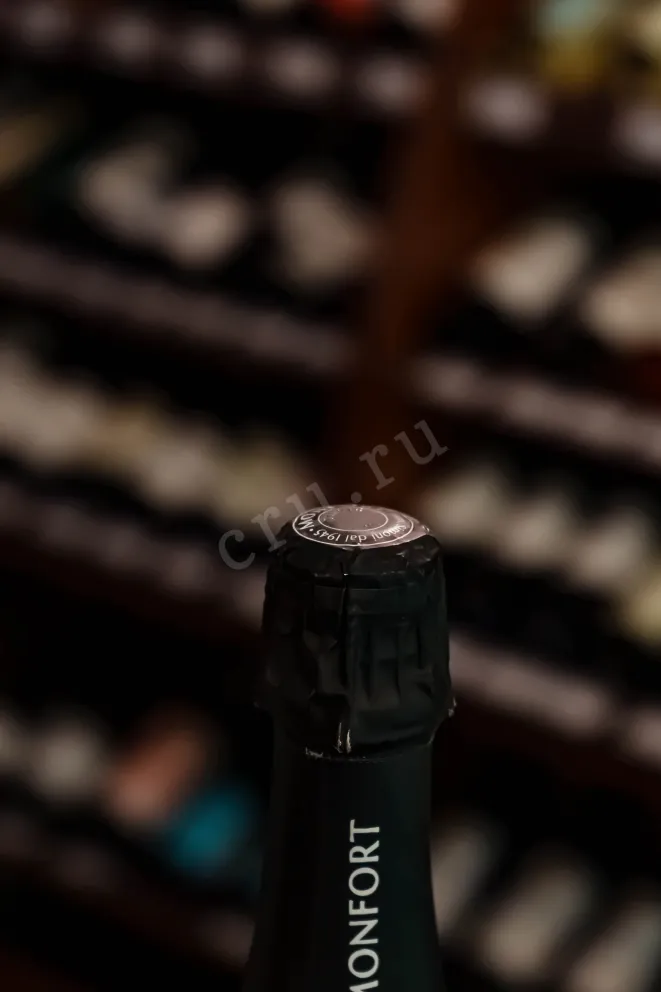Пробка Monfort Brut Trento DOC in gift box 2019 0.75 л