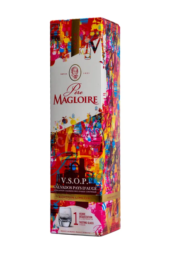 Подарочная коробка Pere Magloire Calvados VSOP gift box with glass 0.7 л