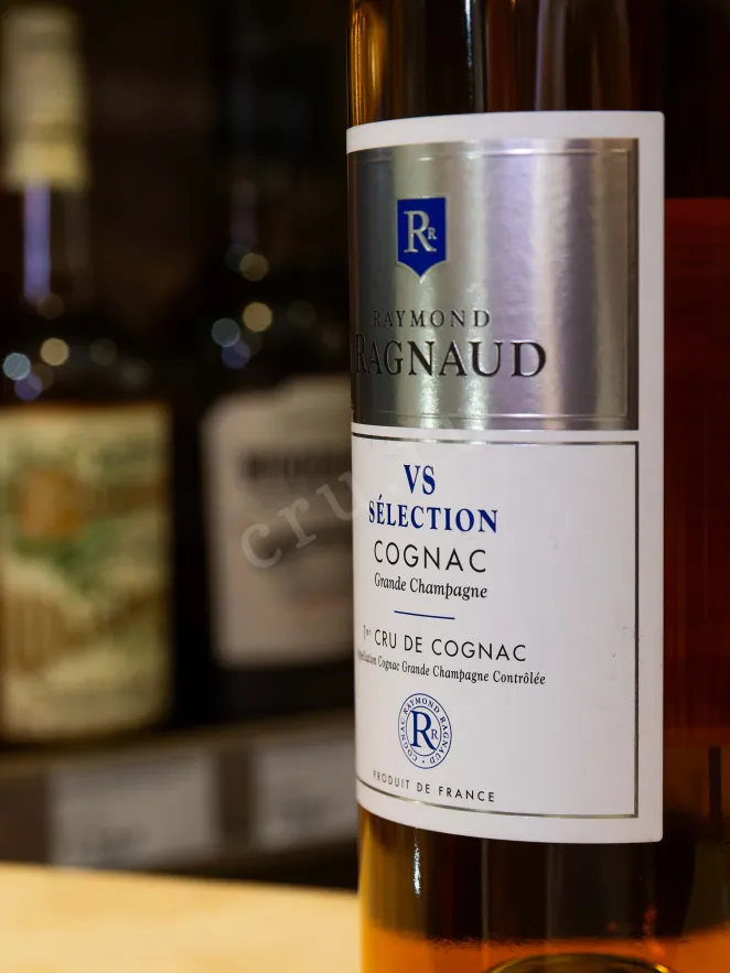 В магазине Крю Профи Raymond Ragnaud VS Grand Champagne 1er Cru De Cognac in gift box 0.7 л