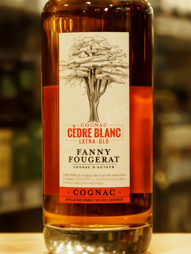 В магазине Крю Профи Fanny Fougerat Cedre Blanc Extra Old Fins Bois in gift box 0.7 л