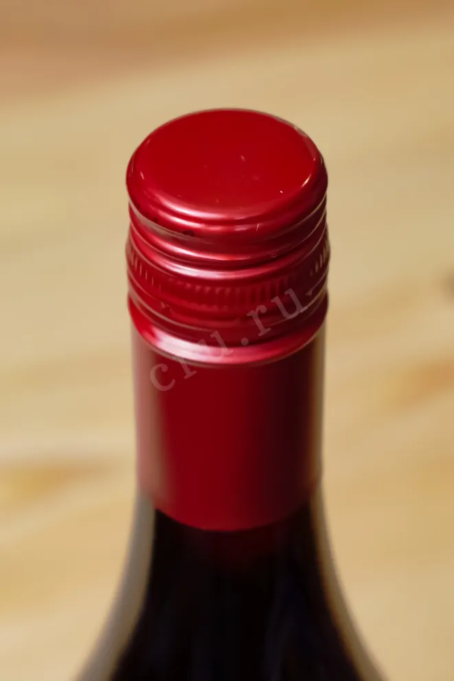 Пробка Redtree Pinot Noir 2022 0.75 л