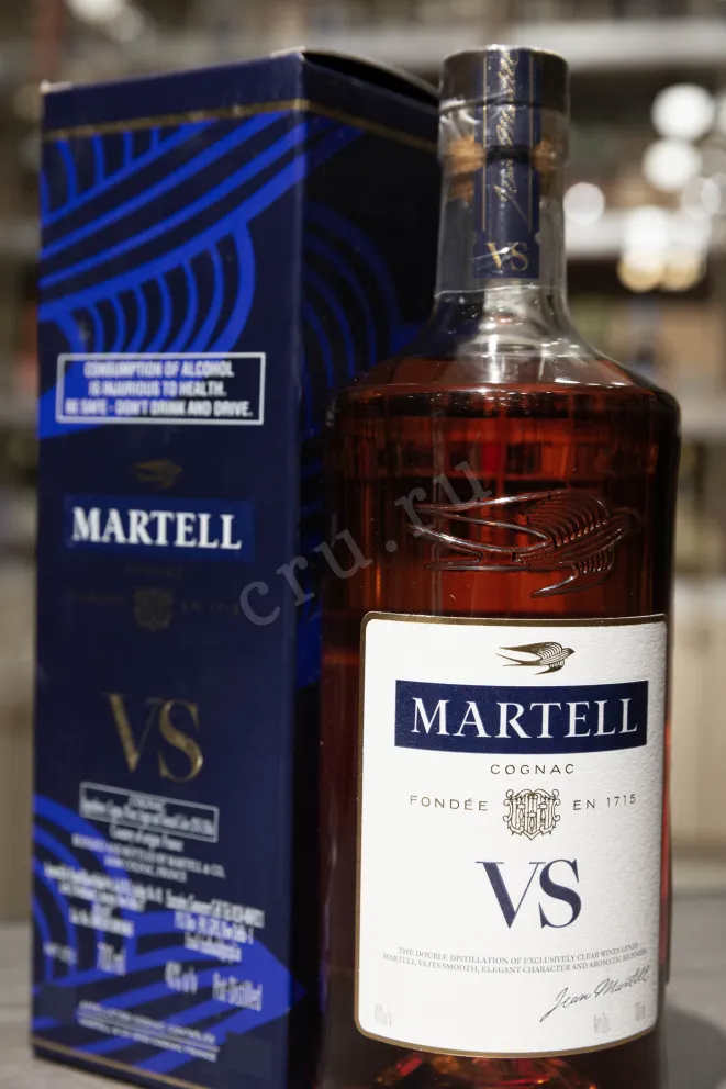 В магазине Крю Профи Martell VS 0.7 л
