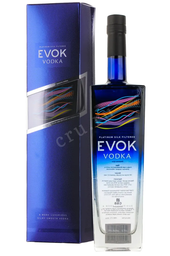 Водка Эвок в подарочной упаковке  0.75 л