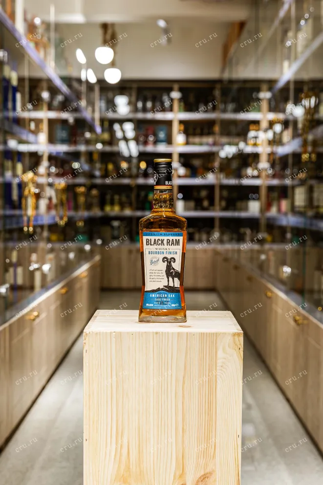 Виски Black Ram Bourbon Finish  0.5 л