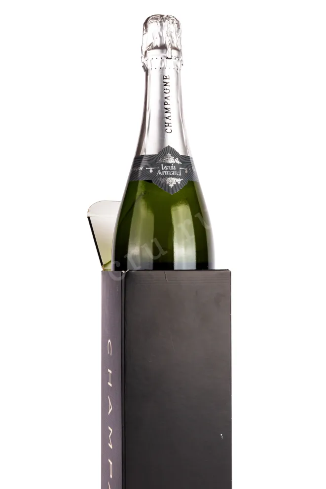 В подарочной коробке Louis Armand Premier Cru Blanc de Blancs Brut gift box 2020 0.75 л