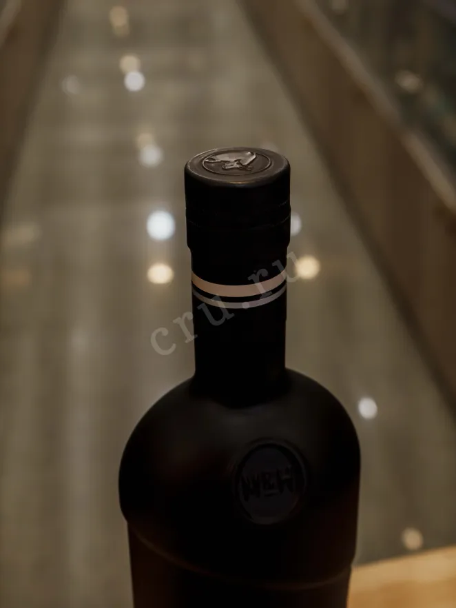 Пробка M & H Apex Single Cask Fortified Red Wine Cask gift box 0.7 л