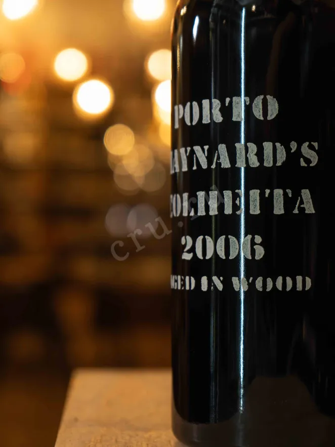 В магазине Крю Профи Porto Maynard’s Colheita in wooden box 2006 0.75 л