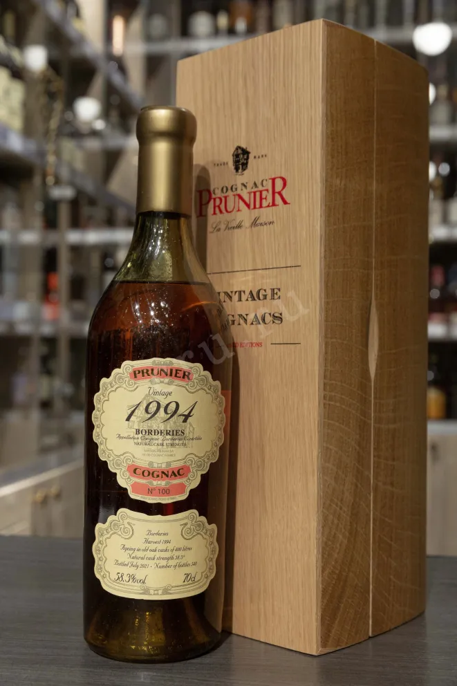 В магазине Крю Профи Prunier Vintage 1994 Borderies AOC in wooden box 1994 0.7 л