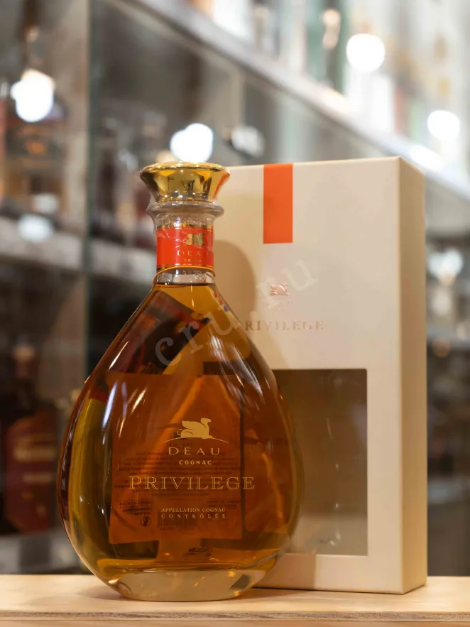 В магазине Крю Профи Deau Privilege in gift box 0.7 л