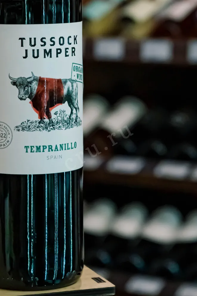 В магазине Крю Профи Tussock Jumper Tempranillo 2023 0.75 л