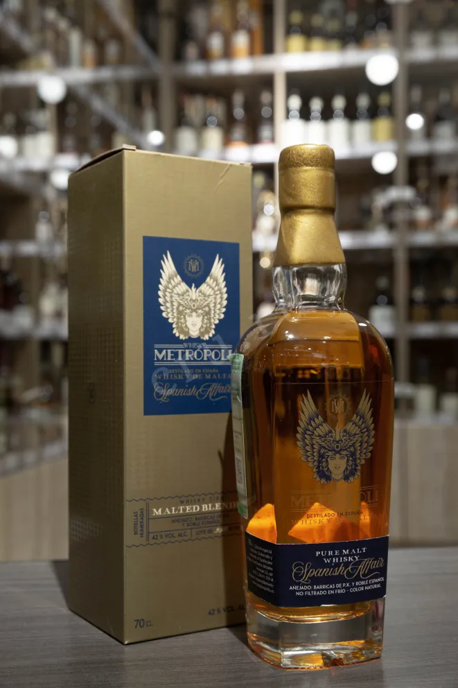 В магазине Крю Профи Metropoli Spanish Affair Pure Malt in gift box 0.7 л