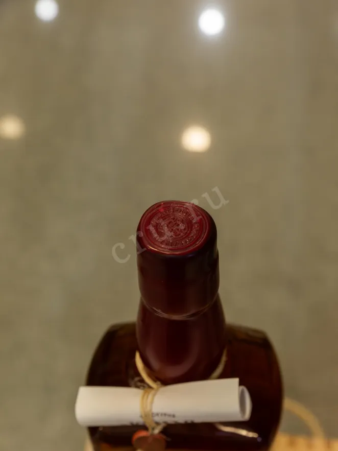 Пробка Kemlya Sherry Wood in wooden box 0.7 л