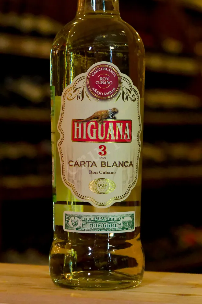 В магазине Крю Профи Higuana Carta Blanca 3 Anos 0.7 л