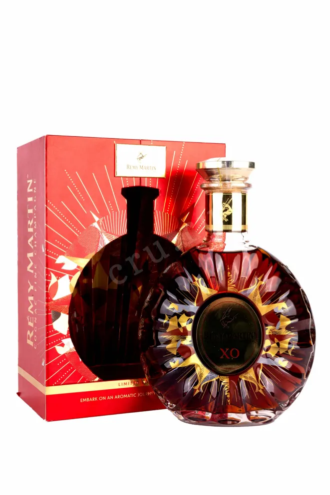 Коньяк Remy Martin XO Limited Edition gift box  0.7 л