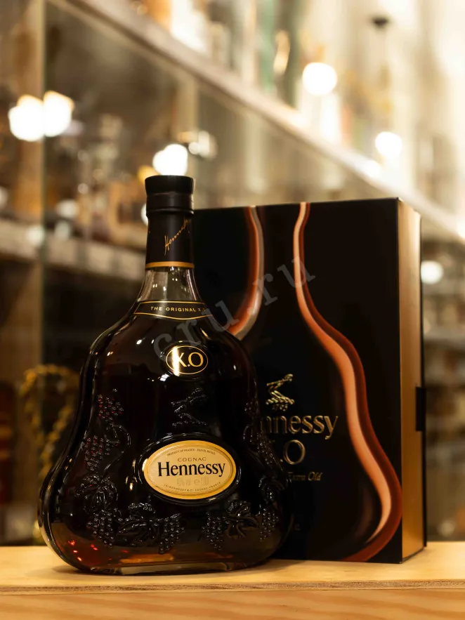 В магазине Крю Профи Hennessy XO 0.7 л