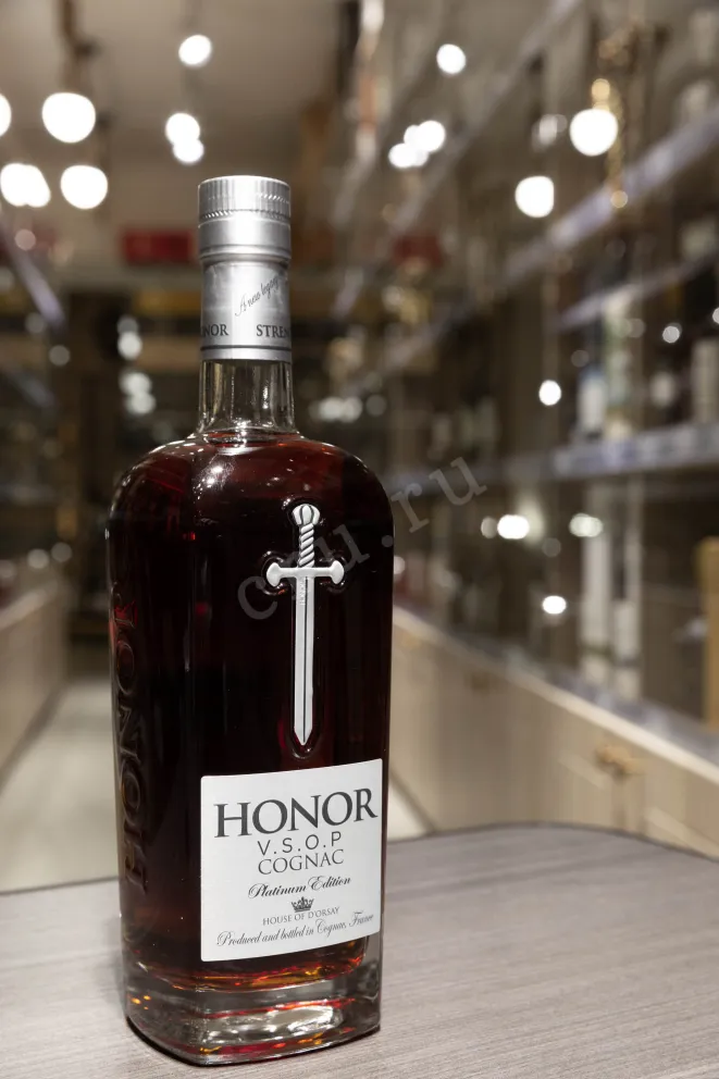 В магазине Крю Профи Honor VSOP Platinum Edition gift box 0.75 л