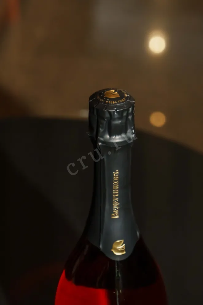 Пробка Vedernikov Reserve Cimlyanskyi Chernyi Rose 2022 0.75 л