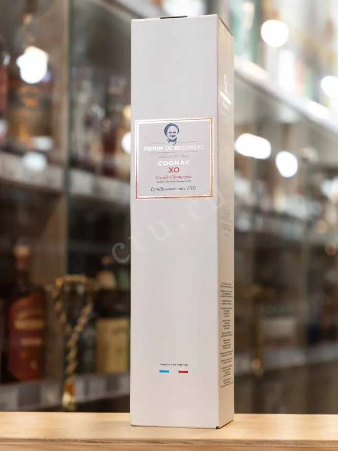 В магазине Крю Профи Pierre de Segonzac Selection des Anges XO in gift box 0.7 л