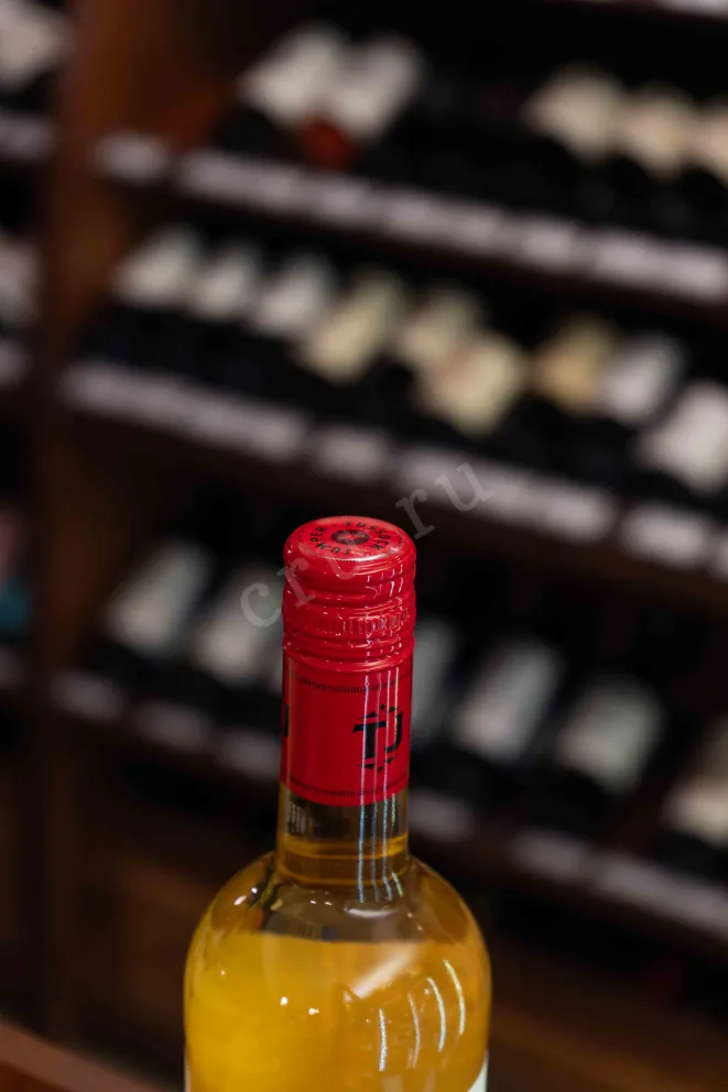 Пробка Tussock Jumper Travel Edition Sauvignon Blanc 2022 0.75 л