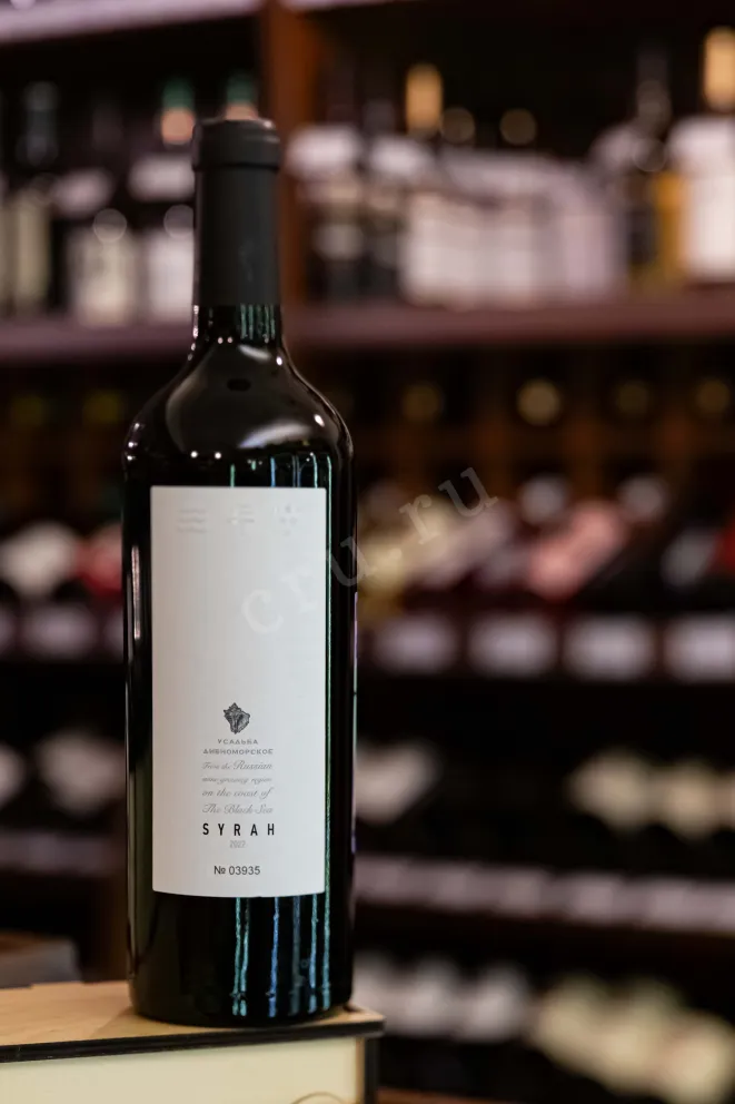 В магазине Крю Профи Usadba Divnomorskoe Syrah 2022 0.75 л