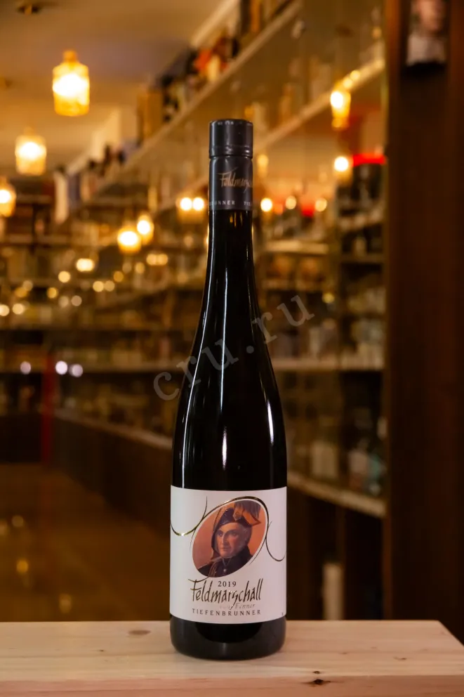 В магазине Крю Профи Tiefenbrunner Feldmarschall Muller Thurgau 2019 0.75 л