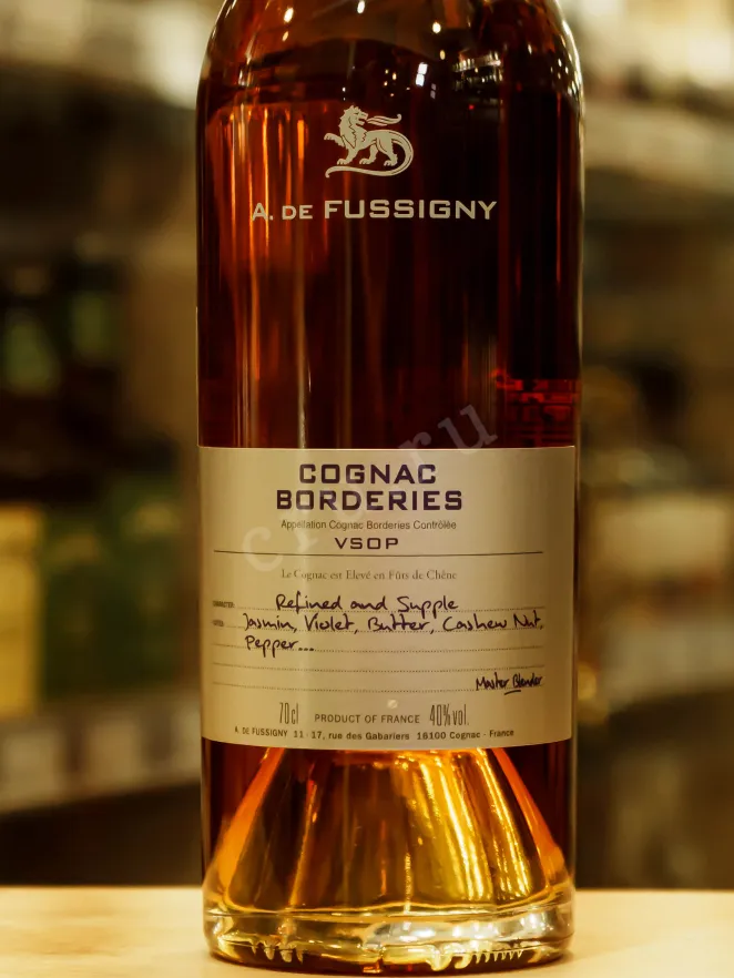 В магазине Крю Профи A. de Fussigny  Borderies Crus du Collection VSOP gift box 0.7 л