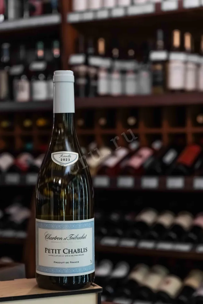 В магазине Крю Профи Chartron et Trebuchet Petit Chablis AOC 2023 0.75 л