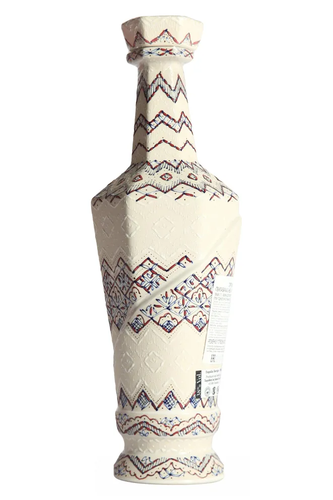 Бутылка Barajas Anejo 0.7 л